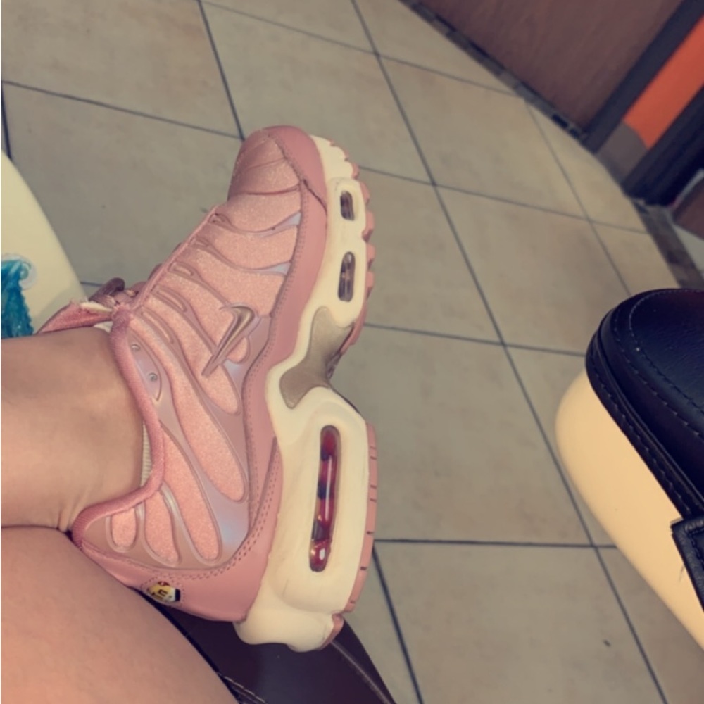 Nike Air Max Plus 7.5